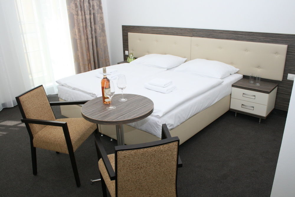 Hotel Malta Karlovy Vary Ngoại thất bức ảnh